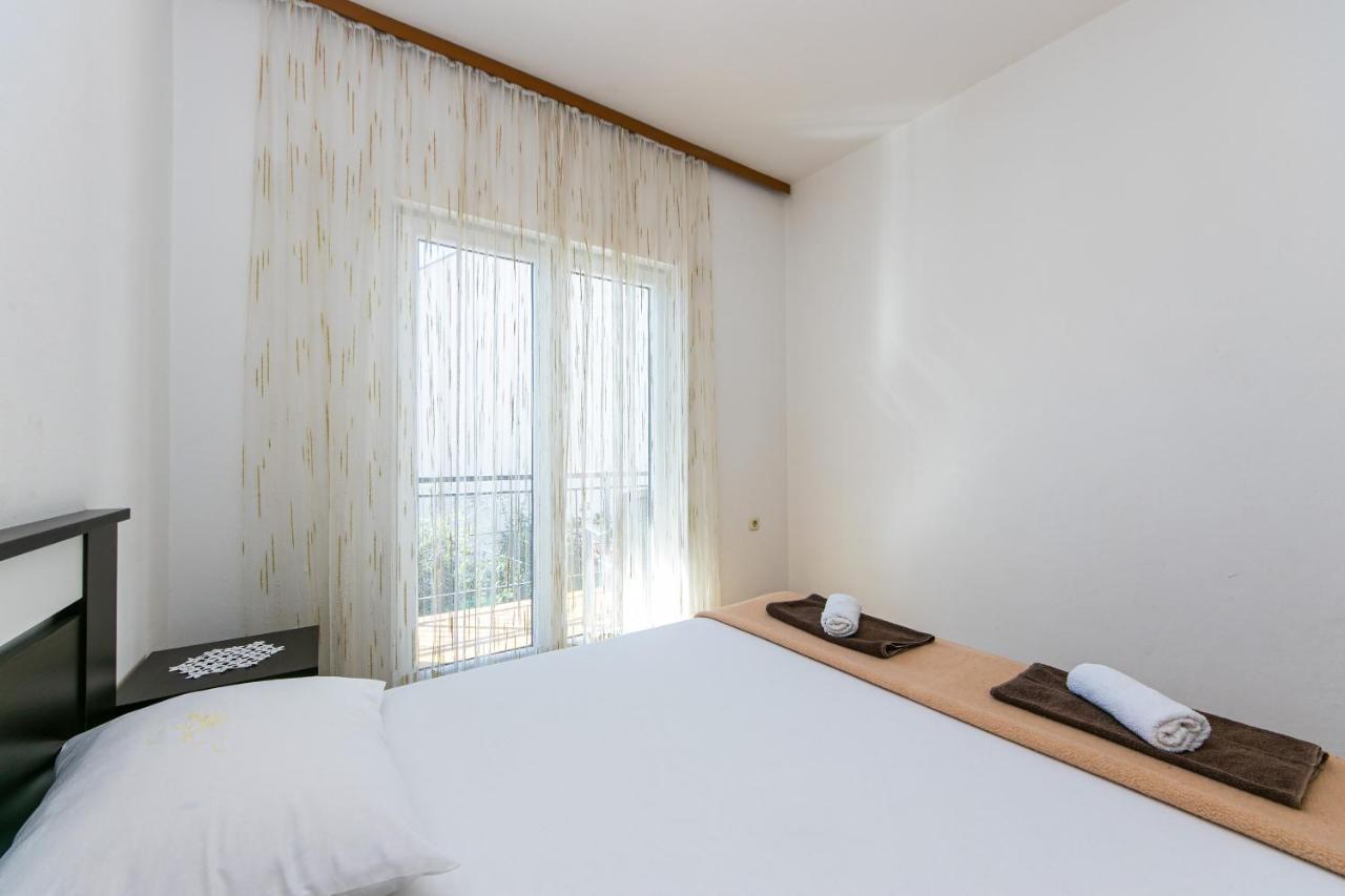 Apartments With A Parking Space Gradac, Makarska - 14708 Exterior foto